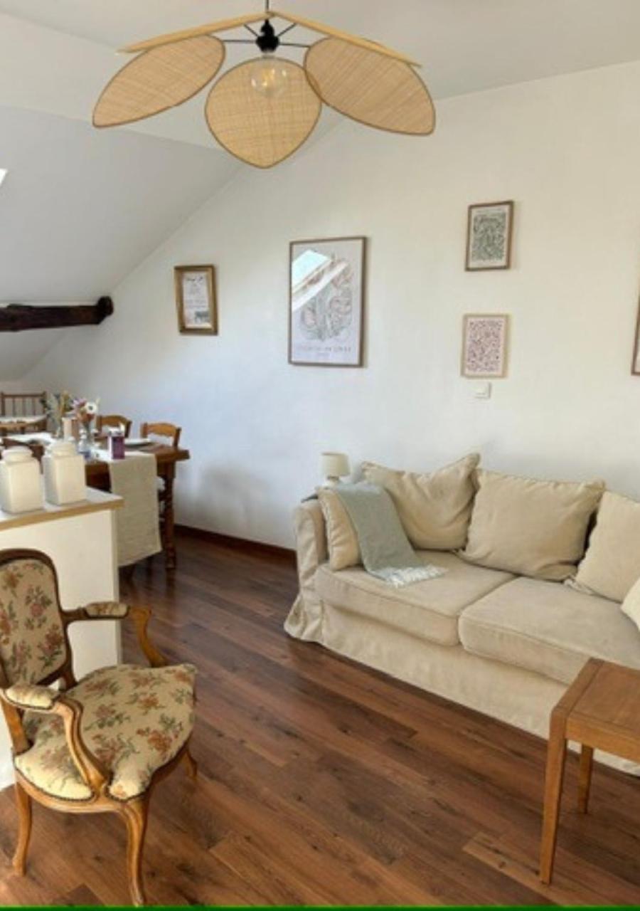 Le Fleuri - Reims - Wifi Gratuit - Quartier Calme Apartment Luaran gambar
